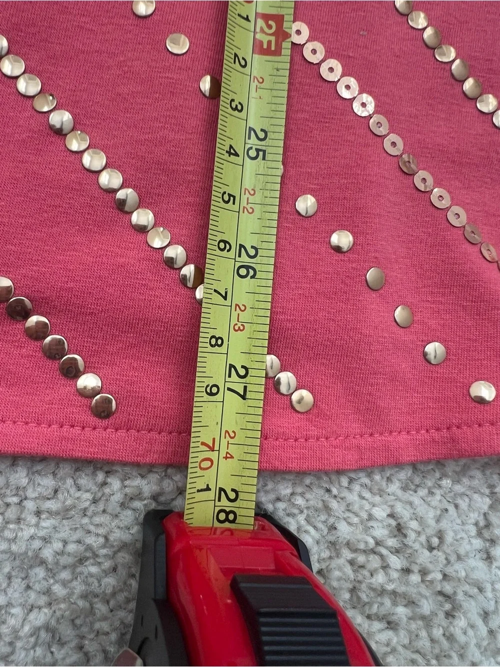 NWT: Ellen Tracy Tank Womens Rhubarb Sequin Sleeveless Camisole Blouse.  Medium